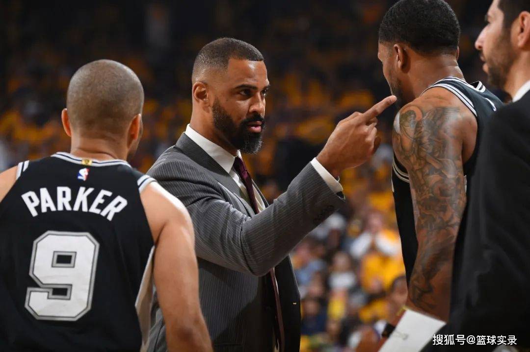  篮网主教练下课助教暂代帅位  