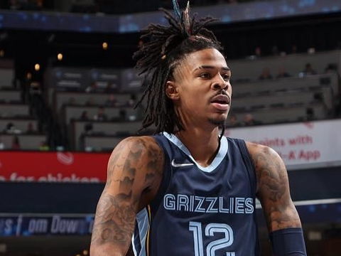  爱德华兹三分绝杀超时无效，森林狼憾负勇士吞苦涩失利  